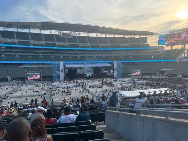 Paycor Stadium, section: 142, row: 31, seat: 4