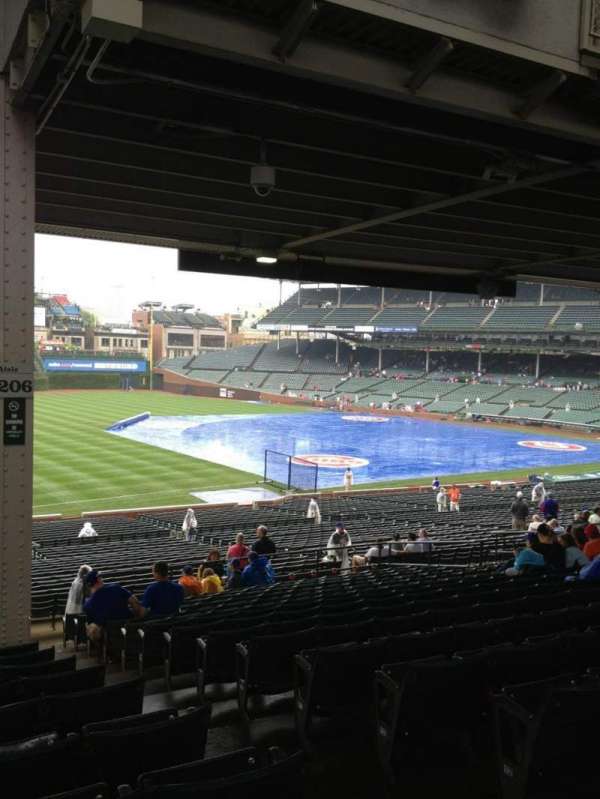 Wrigley Field, section: 206, row: 16, seat: 19
