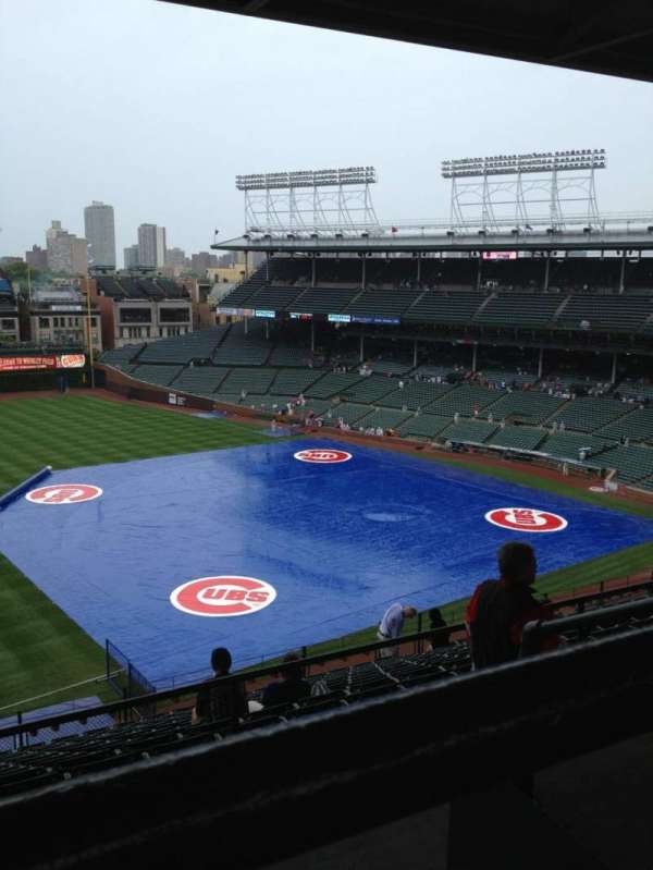 Wrigley Field, section: 409L, row: 3, seat: 2