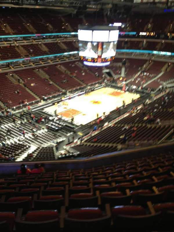 United Center, section: 322, row: 11, seat: 15