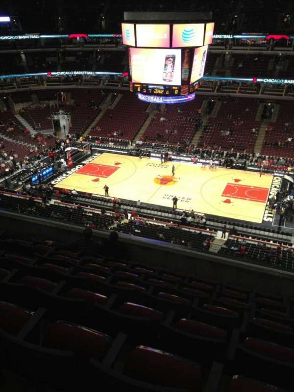 United Center, section: 316, row: 8, seat: 8