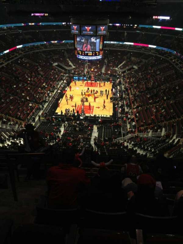 United Center, section: 308, row: 14, seat: 21