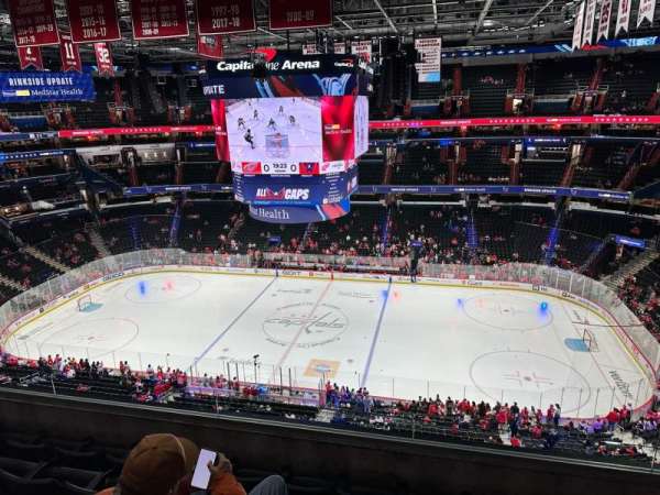 Capital One Arena, section: 418, row: E, seat: 14