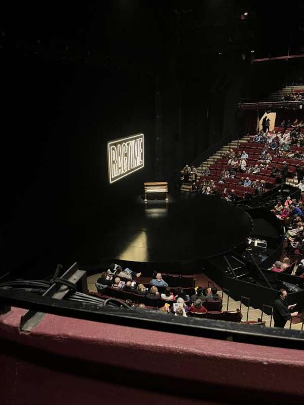 Vivian Beaumont Theater, section: Loge L, row: A, seat: 116