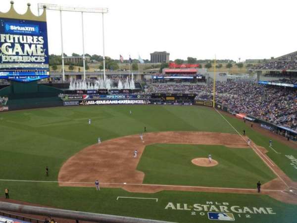 Kauffman Stadium, section: 412, row: B, seat: 1