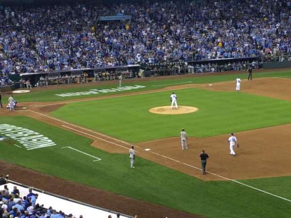 Kauffman Stadium, section: 323, row: E, seat: 10
