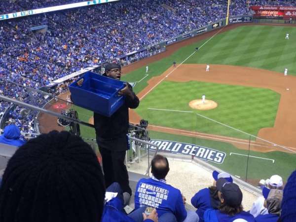 Kauffman Stadium, section: 429, row: AA, seat: 5