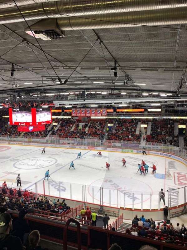 Helsingin Jäähalli, section: F8, row: 5, seat: 1