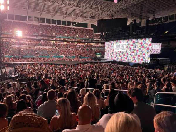 Hard Rock Stadium, section: 119, row: 29, seat: 5