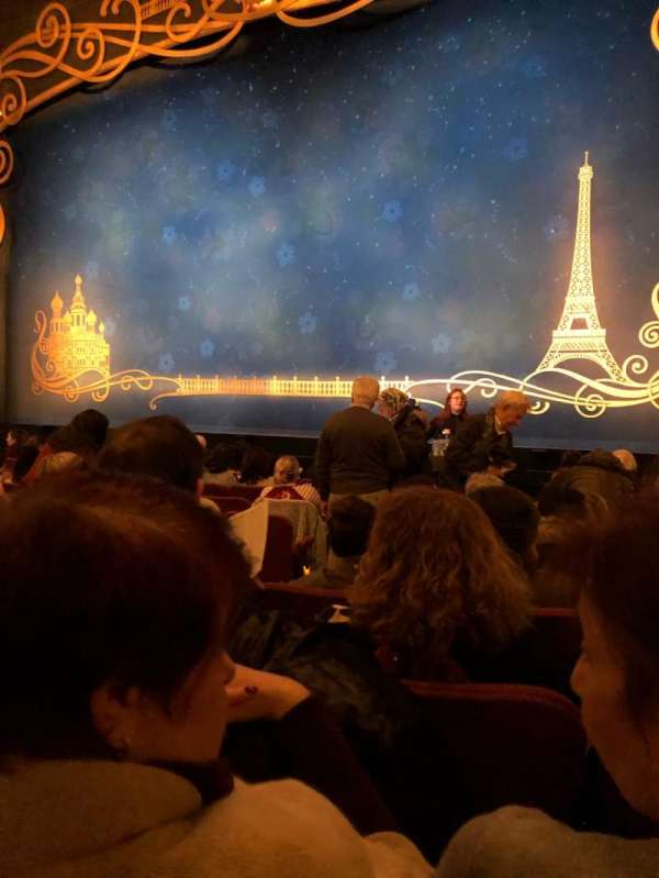 Broadhurst Theatre, section: Orchestra R, row: K, seat: 6