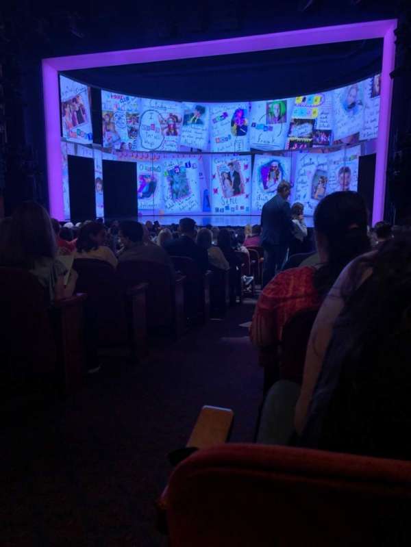 August Wilson Theatre, section: Orchestra R, row: Q, seat: 2