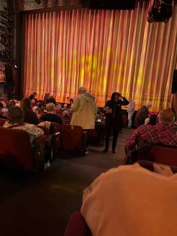 Broadhurst Theatre, section: Orchestra R, row: N, seat: 2