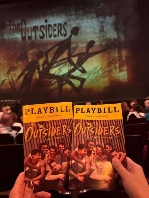 Bernard B. Jacobs Theatre, section: Orchestra C, row: H, seat: 105