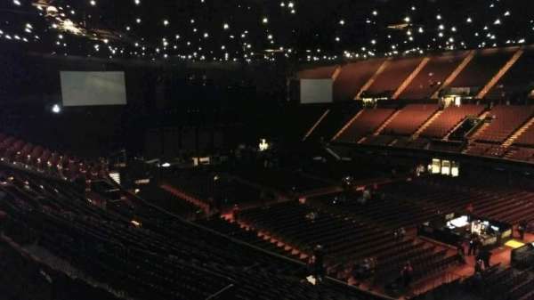 Kia Forum, section: 231, row: 2, seat: 14