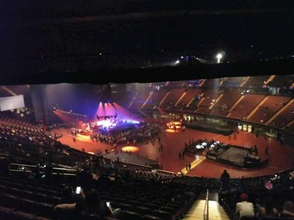 Kia Forum, section: 232, row: 17, seat: 1