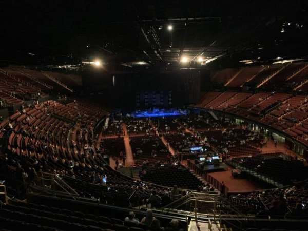 Kia Forum, section: 235, row: 1, seat: 4