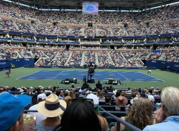 Arthur Ashe Stadium, section: 52, row: G, seat: 1
