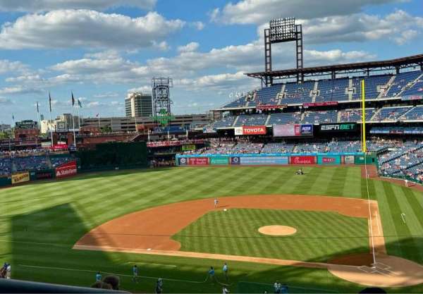 Citizens Bank Park, section: 226, row: 6, seat: 10