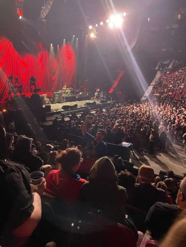 Centre Bell, section: 124, row: D, seat: 15