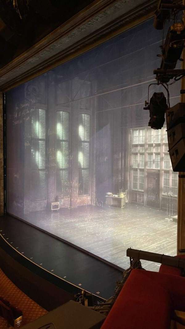 Neil Simon Theatre, section: BOX R, row: E, seat: 4