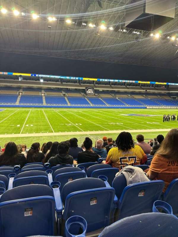 Alamodome, section: 115, row: 12, seat: 7