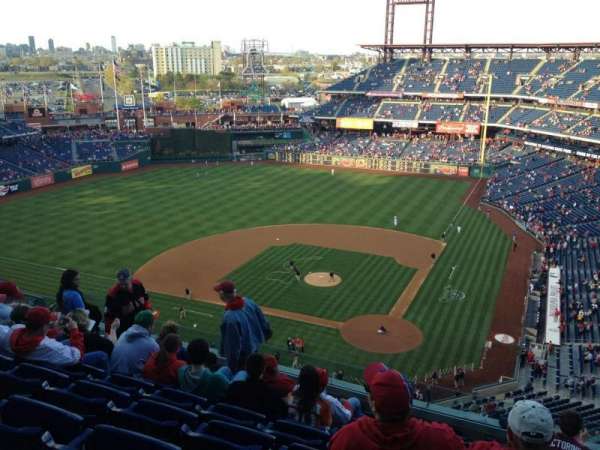 Citizens Bank Park, section: 423, row: 9, seat: 9