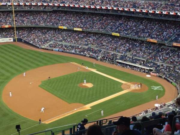 Yankee Stadium, section: 428, row: 13, seat: 3