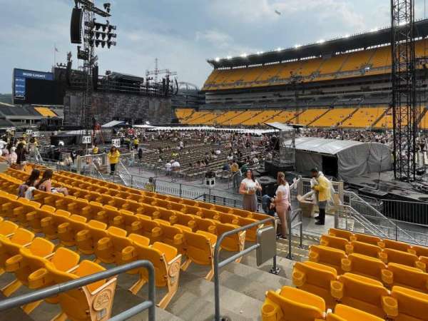 Photo by toxicgem1ni at Acrisure Stadium