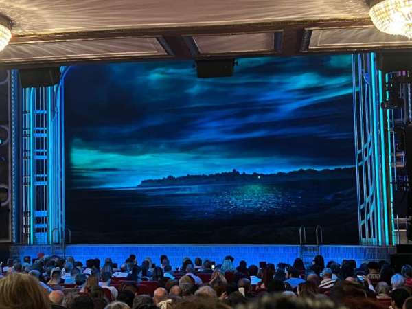 Broadway Theatre - 53rd Street, section: Orchestra R, row: W, seat: 27