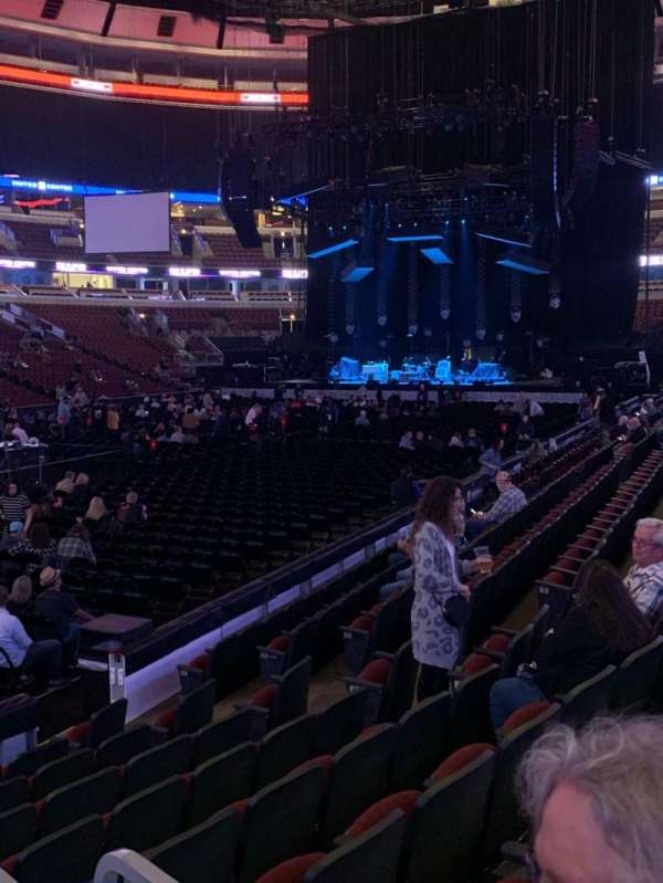 United Center, section: 103, row: 9, seat: 14