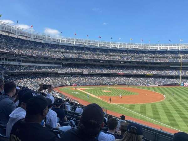 Yankee Stadium, section: 221, row: 8