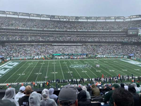 MetLife Stadium, section: 240, row: 7, seat: 22