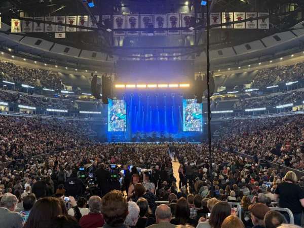 United Center, section: 106, row: 10, seat: 3