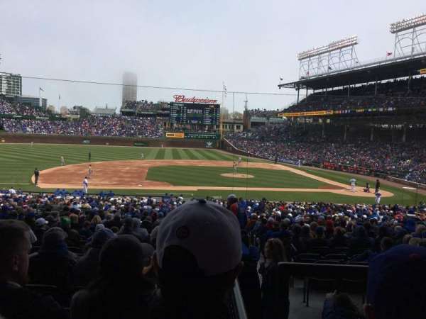 Wrigley Field, section: 212, row: 5, seat: 9