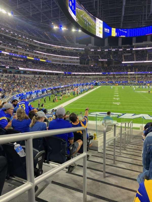SoFi Stadium, section: 121, row: 13, seat: 25