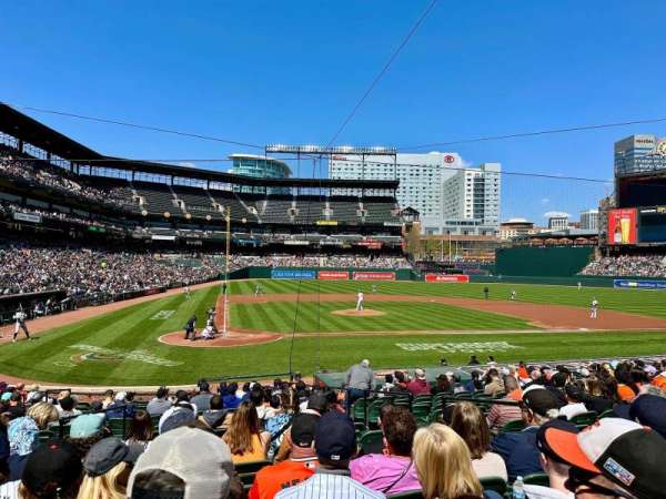 Oriole Park at Camden Yards, section: 28, row: 18, seat: 4