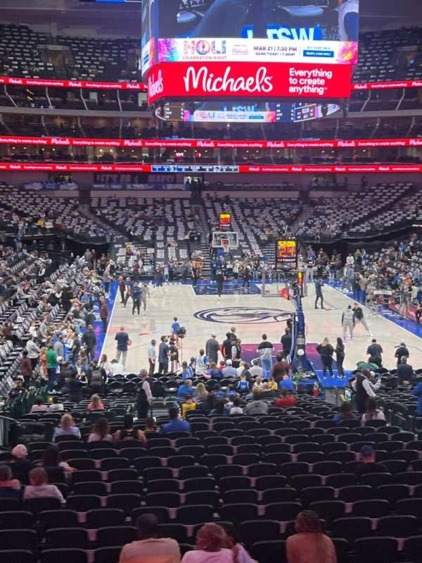 American Airlines Center, section: 101, row: V, seat: 7