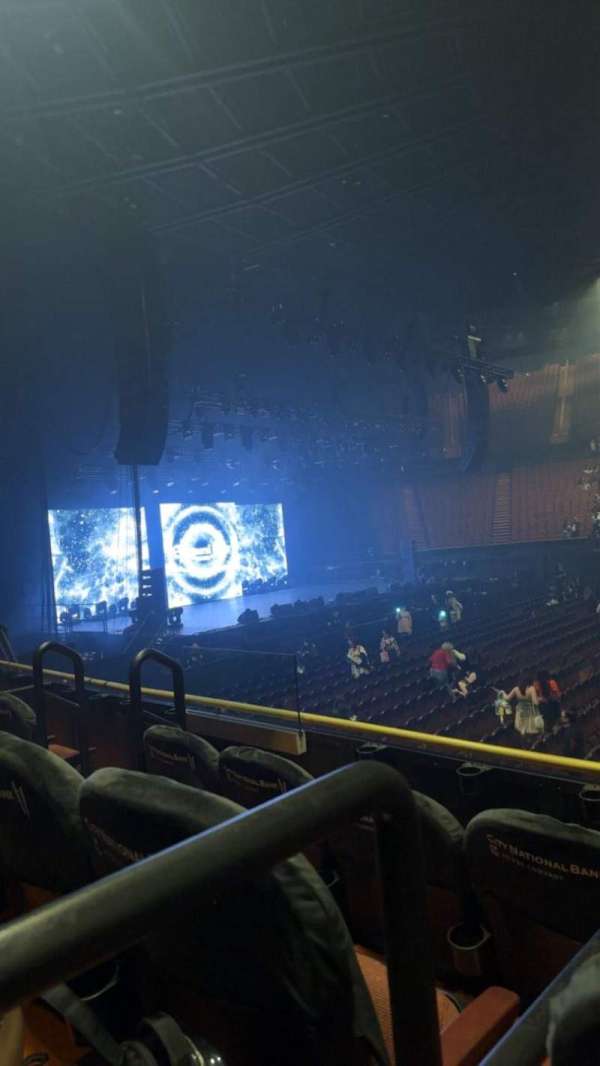 Kia Forum, section: 127, row: 3, seat: 1
