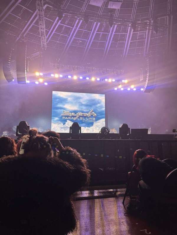 Kia Forum, section: B, row: 22, seat: 1