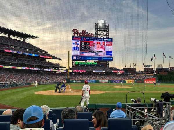Citizens Bank Park, section: Diamond Club G, row: 5, seat: 10