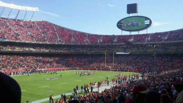 Arrowhead Stadium, section: 104, row: 31, seat: 5