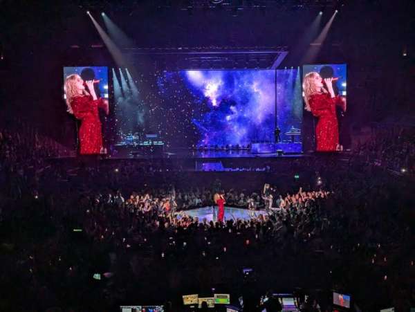Climate Pledge Arena, section: 21, row: U, seat: 2