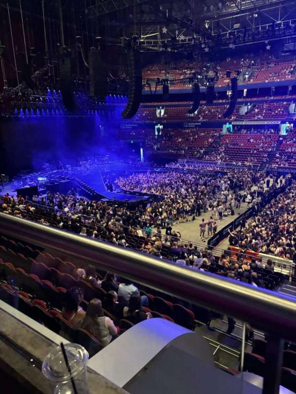 Qudos Bank Arena, section: 27, row: A, seat: 92
