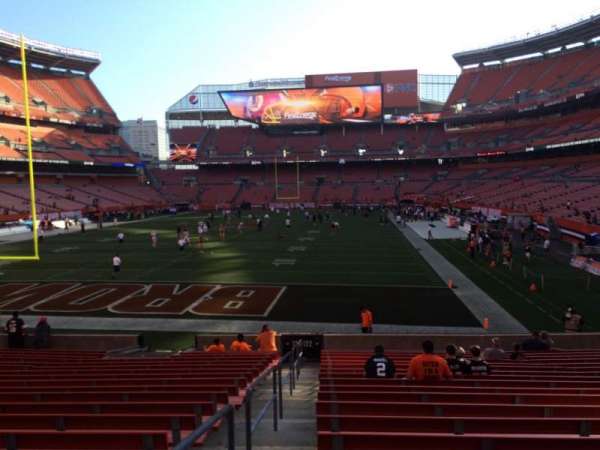 Huntington Bank Field, section: 122, row: 18, seat: 1