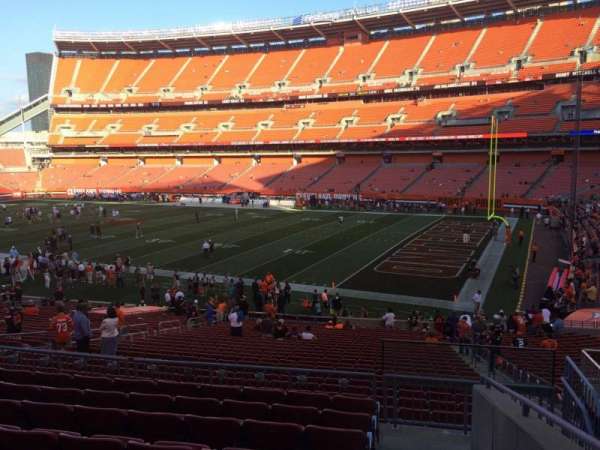 Huntington Bank Field, section: 139, row: 30, seat: 14