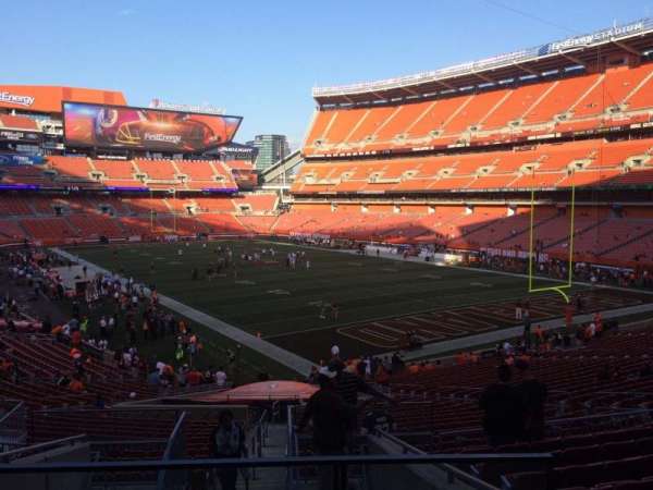 Huntington Bank Field, section: 144, row: 32, seat: 1