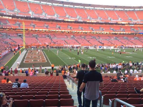Huntington Bank Field, section: 105, row: 25, seat: 23