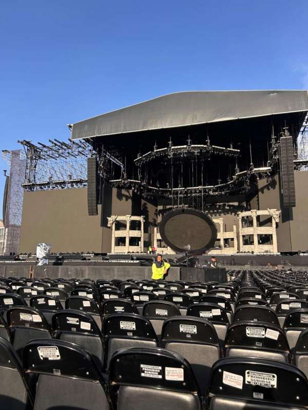 Estadio GNP Seguros, section: Platino 12, row: 16, seat: 16