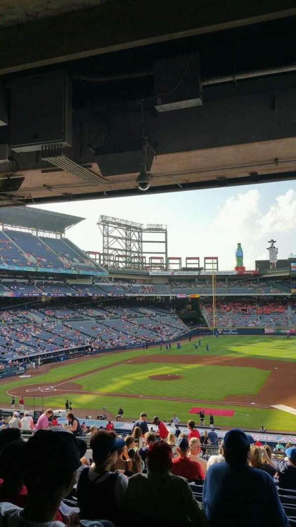 Turner Field, section: 215L, row: 14, seat: 104