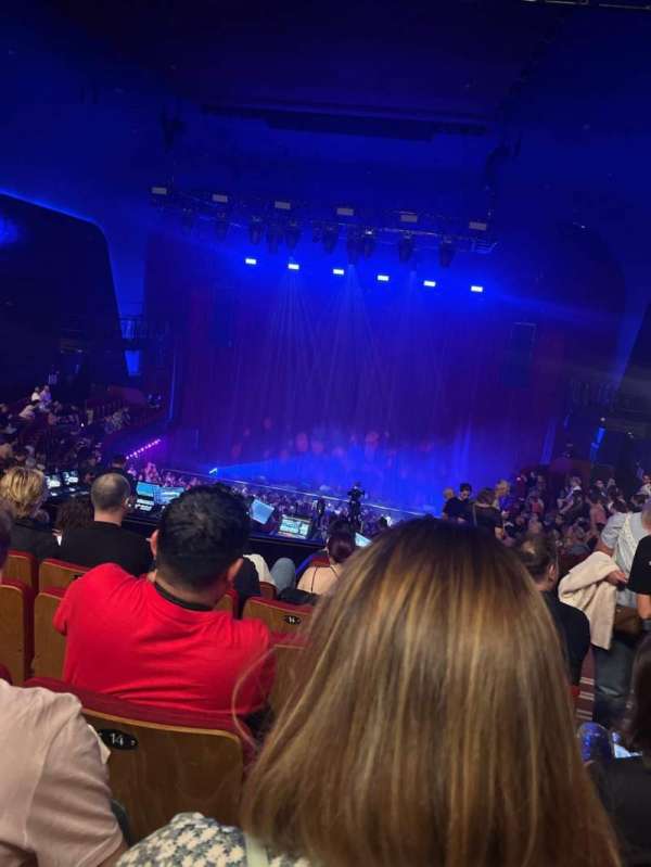 L'Olympia, section: balcon, row: 16, seat: 16
